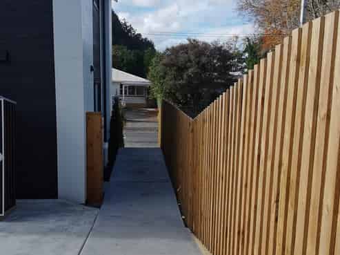 Unit F, 17 Lowtherhurst Road, Massey