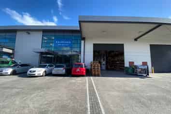 High stud warehousing in Penrose