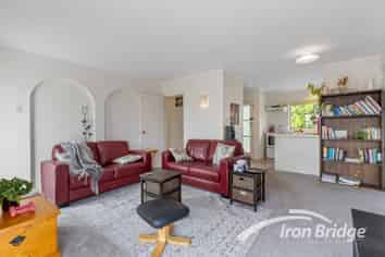 1/36 Aeroview Drive, Beach Haven