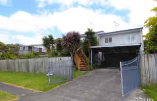 4 Carillon Place, Massey