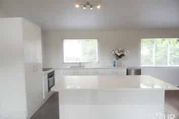 4 Carillon Place, Massey