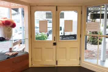 Character retail in Parnell!