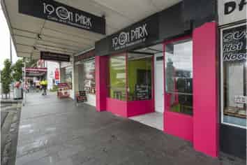 Cafe on Park Available NOW!