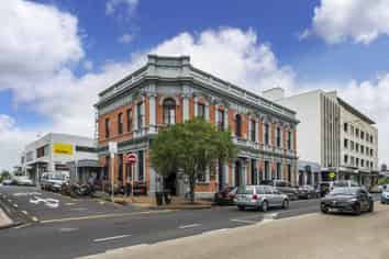 Character Office Space!