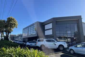 Corner profile offices on Stoddard Road