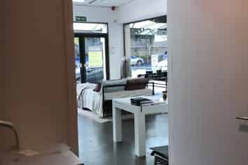 Pristine Retail on Parnell Road!