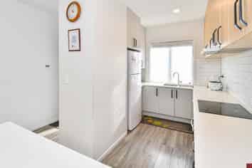 37 Tapuwae way, Mangere Bridge