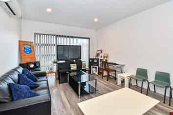 37 Tapuwae way, Mangere Bridge