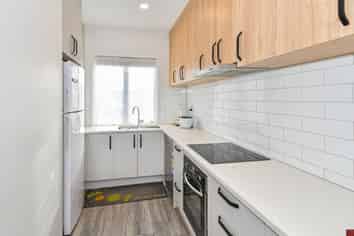 37 Tapuwae way, Mangere Bridge