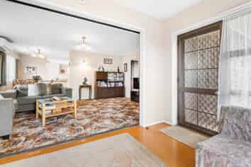 2/9 Ian Place, Glendene