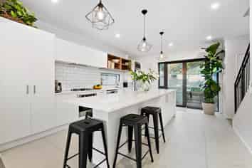 11 Maureen Close, East Tamaki Heights