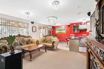 37 Woodbank Drive, Glen Eden