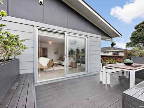 17 Taioma Crescent, Te Atatu Peninsula