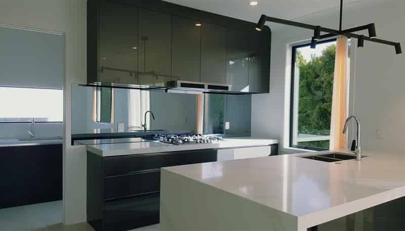 8 Newport Place, Forrest Hill