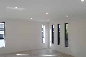 8 Newport Place, Forrest Hill