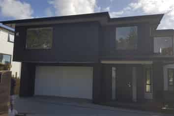 8 Newport Place, Forrest Hill