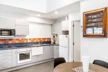 2/33 Cambridge Terrace, Waiwhetu