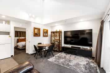 2/33 Cambridge Terrace, Waiwhetu