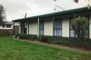 376 Kahikatea Drive, Dinsdale