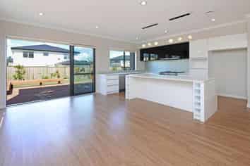 26 Castlederg Drive, Flat Bush