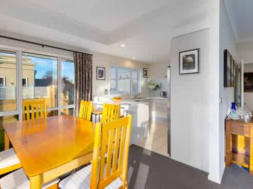 65 Country Club Terrace, Northwood