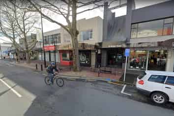 Retail Shop located in Bridge Street