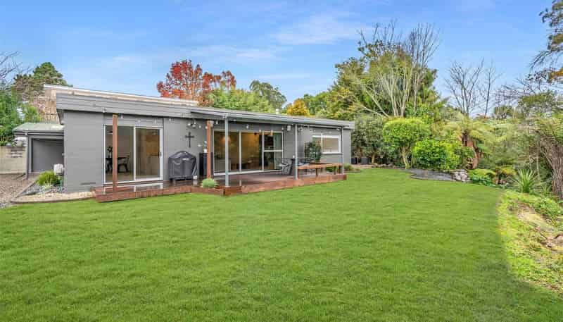 24 Splitt Avenue, Glenview