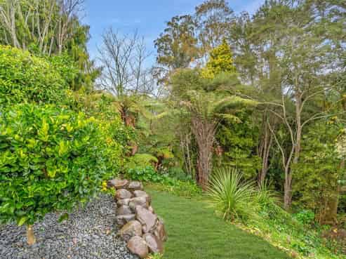 24 Splitt Avenue, Glenview