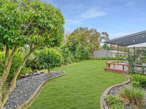 24 Splitt Avenue, Glenview