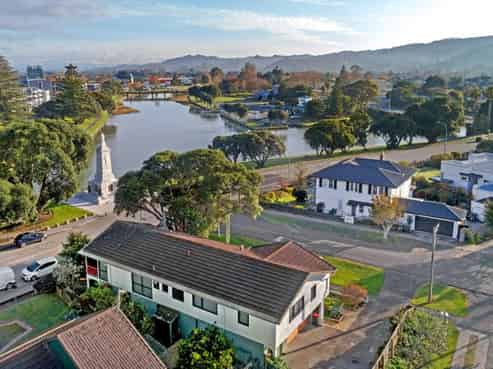 71 Esplanade, Outer Kaiti