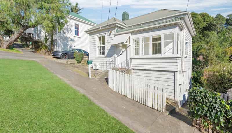 8 Alexander Street, Kingsland