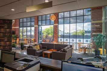 Freehold hotel investment