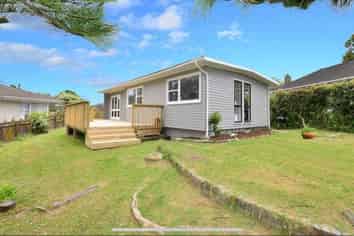 22 Jonathan Place, Sunnynook