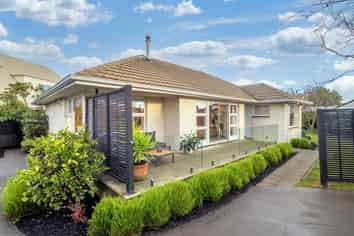145 Avonhead Road, Avonhead