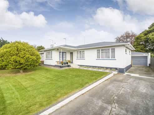 6 Miles Place, Awapuni