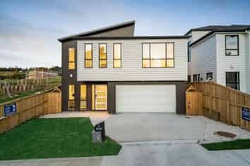 Granny/5 Rashni Road, Flat Bush