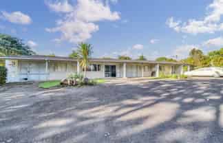 55 Wairau Road, Oakura