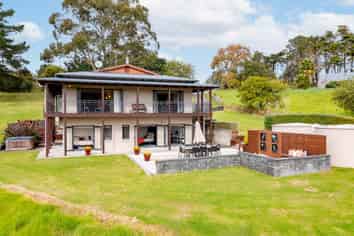 99 Spur Road, Stillwater