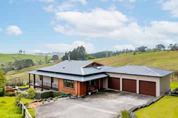 99 Spur Road, Stillwater