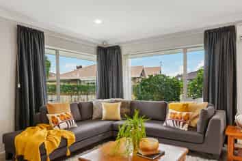 2/16 Amberwood Drive, Northpark