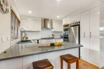 2/16 Amberwood Drive, Northpark