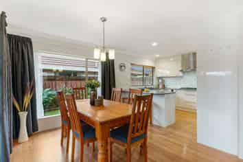 2/16 Amberwood Drive, Northpark