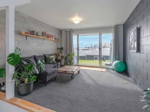 33J Charlotte Street, Eden Terrace