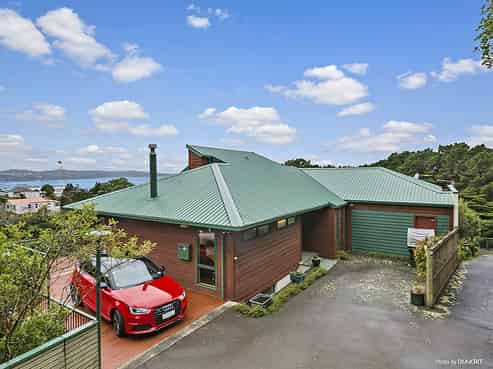 8 Coolidge Street, Brooklyn