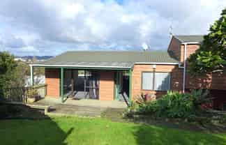 25 Miriam Corban Heights, Henderson