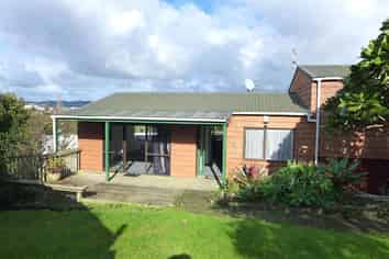 25 Miriam Corban Heights, Henderson