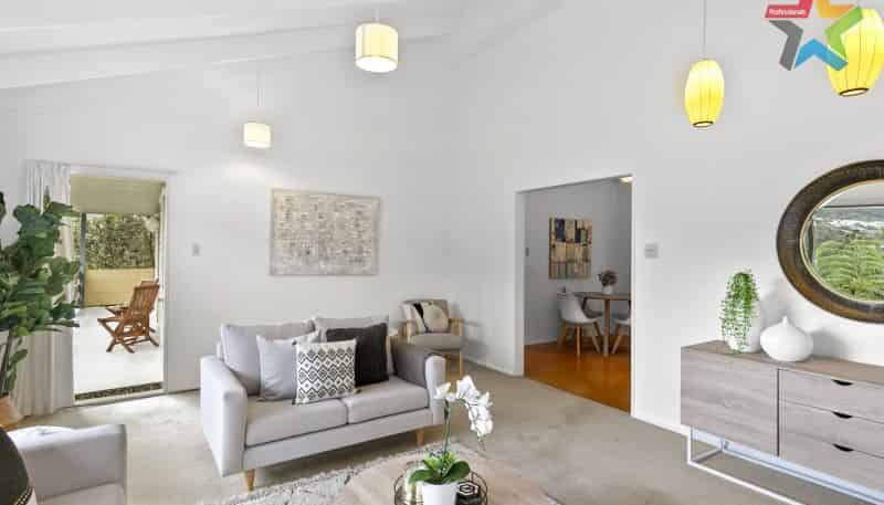 28 Woodhouse Ave, Karori