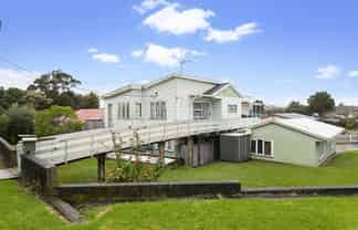21 Queen Mary Avenue, New Lynn