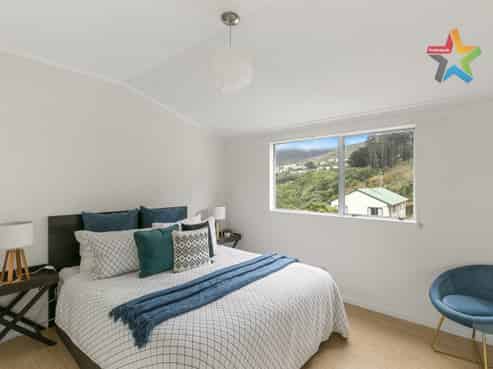 2A Percy Dyett Drive, Karori