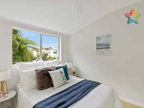 2A Percy Dyett Drive, Karori